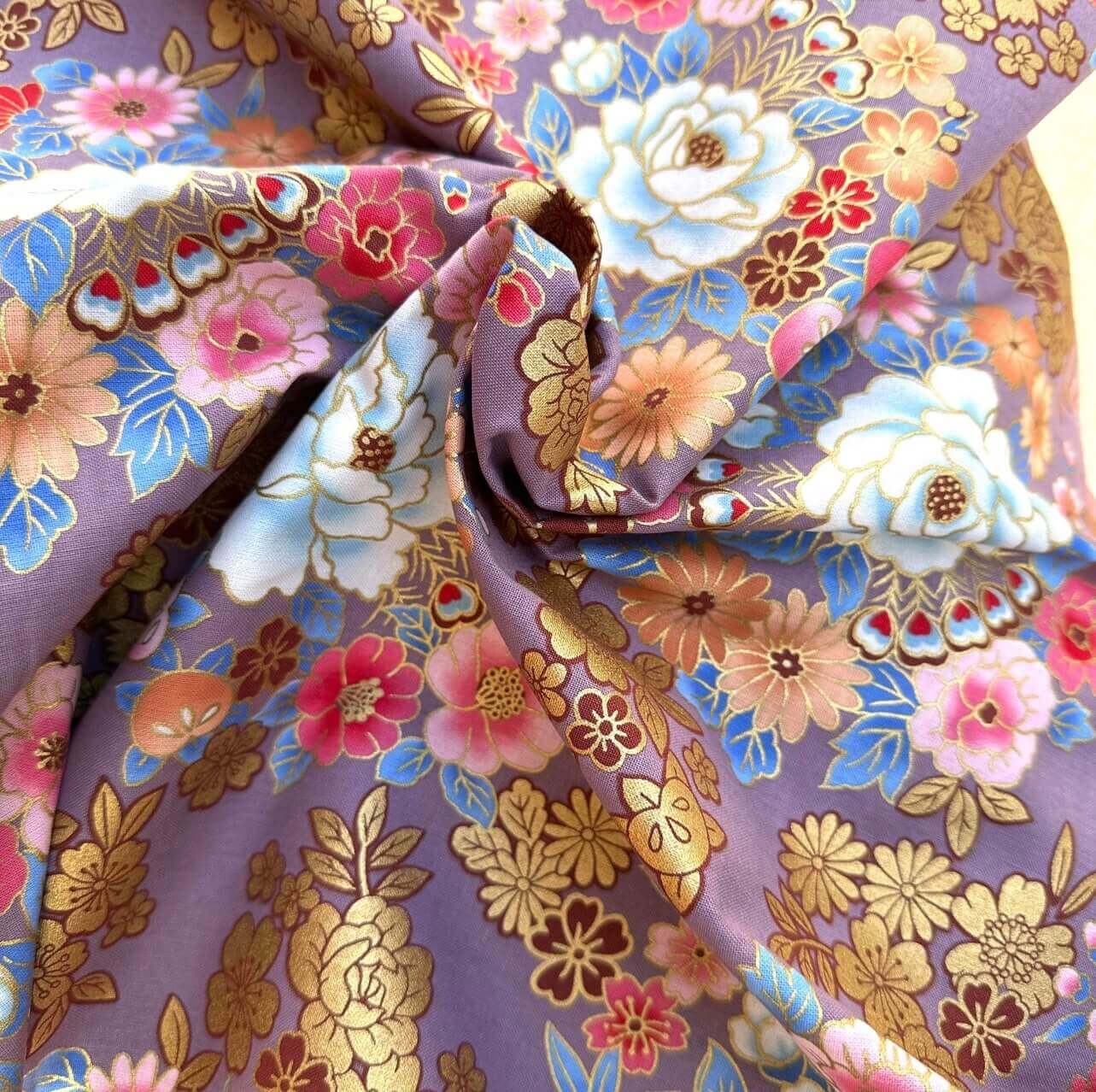 tissu japonais imprimé fleuri traditionnel pour projets couture